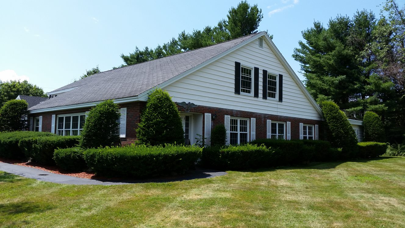 pine-tree-veterinary-hospital-augusta-maine-home
